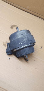 Łapa poduszka silnika Audi A6 C6 2.7 TDI 4F0199382D 5