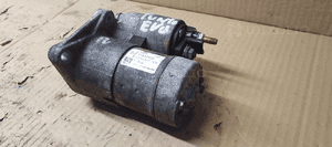 Rozrusznik starter silnika Fiat Punto EVO 1.4 8V 51832950 2