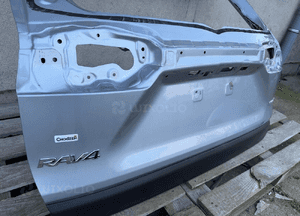 Klapa bagaznika tyl tylna toyota RAV4 RAV-4 v 5 2019- bardzo ladna 4