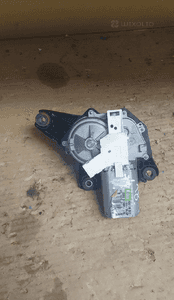 RENAULT CLIO III SILNICZEK TYŁ 53026312 2