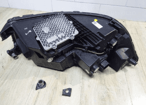 Jaguar pace X590 lampa full led lew J9D3-13W030BC 11