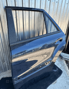 MERCEDES ML 164 drzwi tylne lewe lakier  359 / 197 5