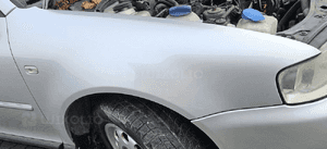 Audi A3 lift 8L błotnik przód przedni prawy  LY7W 2