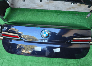 Klapa lampy tył tylne zderzak tylny bmw 7 G70 416 kamera 4