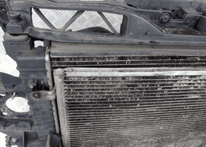 PAS PRZEDNI WZMOCNIENIE CZOŁOWE AUDI A4 B6 2.5 TDI AUTOMAT RADOM 3