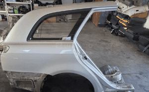 Toyota Avensis T25 kombi blotnik tył tylny prawy lewy 1