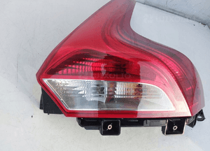 VOLVO V40 II LAMPA TYŁ prawa 31395845 3