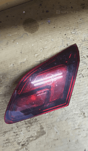 Lampa prawy tył opel astra j gtc 1