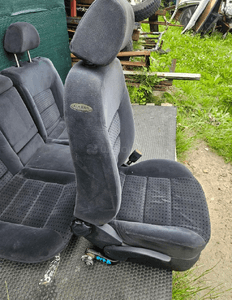 Fotele Fotel Siedzenie Kanapa Oparcie Welur VW Golf IV 4 5D Komplet 20