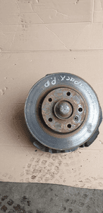 Zwrotnica piasta prawy przód przednia prawa BMW E46 1