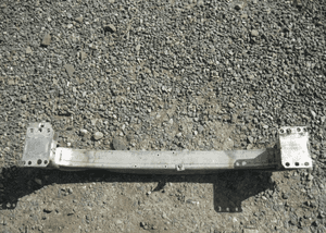 Audi A8 D3 lift belka zderzaka przednia 06- 2