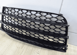 Atrapa kratka zderzaka przód lewa AUDI TT RS 8J 06-14 8J0807681G LLU 9