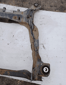 Volvo S60 ii V60 i 2.4 D5 belka zawieszenia silnika sanki wózek przód 3