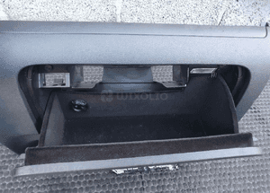 Schowek Pasażera Półka Konsoli Deski Europa VW Golf V 5 6