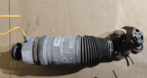 AMORTYZATOR PNEUMATYCZNY PRAWY LEWY TYŁ TYLNY Q7 4L 7L8616019C 7L8616020C 2