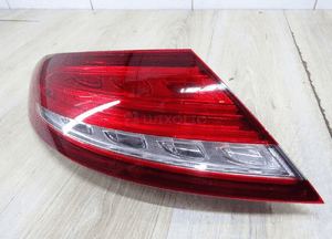 Mercedes c-klasa W205 coupe lampa tylna lewa A2059066300 2