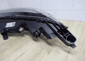NISSAN JUKE F16 lamap lewa reflektory LED DRL 13