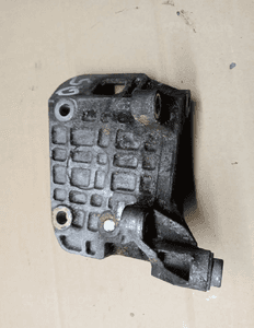 Podstawa łapa alternatora Audi Q5 3.0 TDI CTB 059903143AJ 1
