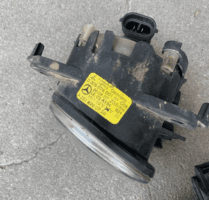 MERCEDES CL 216 zderzak kratka środkowa listwa  halogen kratka 2168801770 8