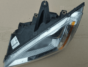 Ford Focus MK2 lampa przod przednia  lewa EU 5