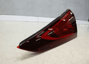 Mercedes cls W257 lampa prawa tylna tył w klape 5