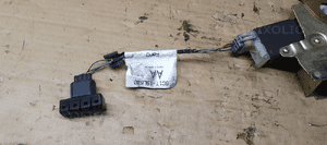 Zamek drzwi przesuwnych Ford Transit MK7 YC15-14B287-AA 3