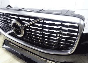 Volvo XC60 zderzak przód r-design 5