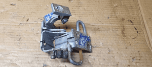 Zawias zawiasy drzwi lewy przód para Audi A4 B6 8E0831411 1