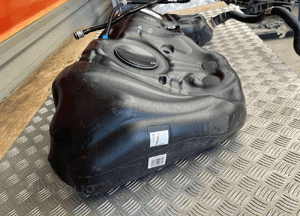 BMW F30 F31 ZBIORNIK BAK PALIWA POMPA WLEW 7376160 6