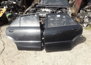 Mazda 323 bj 98-03 Sedan Drzwi Prawe lewe tył 16W 3