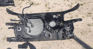 Audi A4 komplet chłodnic pas przedni 2.5TDI 8E0 7