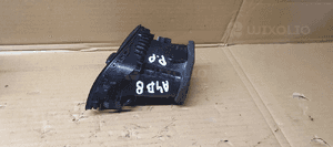 Kratka nawiewu powietrza prawa Audi A4 B8 8K1820902C 3