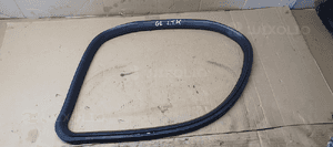 Uszczelka szyby lewy tył tylna lewa Mercedes GL X166 W166 A1666808900 A1666806501 2