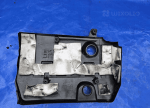 Toyota 1.6 1.8 2.0 valvematic osłona pokrywa na silnik 4