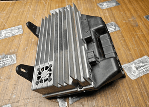 Wzmacniacz 8T0035223AK Bang & Olufsen Głosników Subwoofer Radio Ampli tuner AUDI A4 B8 A5 Q5 10