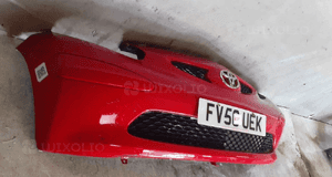 Zderzak przód przedni toyota aygo czerwony 3P0 4