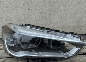 Lampa przod przednia prawa bmw X1 F48 7495004 7495004-06 full led euro cala 1