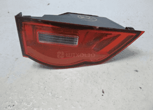 Jaguar f pace X761 lampa tylna tył lewa w klapę 2