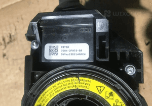 Przełącznik zespolony z taśmą airbag LAND ROVER FREELANDER 2 II 4