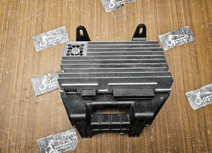 Wzmacniacz 8T0035223AK Bang & Olufsen Głosników Subwoofer Radio Ampli tuner AUDI A4 B8 A5 Q5 1