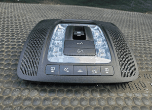 Lampka Podsufitki Oświetlenie Kabiny Przod Przednia Mercedes GLE W167 3