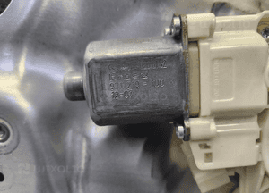 Mercedes c klasa lift W204 mechanizm podnosnik szyby lewy przód 981692105 3