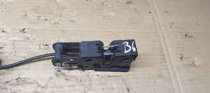 Zamek rygiel maski przód VW Passat B6 3C1823509D 4