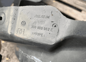 Passat B5 lift nadkole przód przednie prawe 3B0809962E lewe 3B0809961F 4