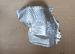 Osłona termiczna tłumika toyota yaris iv 1.5 hybryda 58151-K0010 1