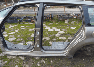 Citroen C4 grand picasso próg lewy słupek