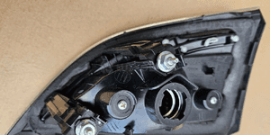 Mazda 6 GH 08-12 kombi lampa tył tylna prawa lewa w klape  KOITO 8