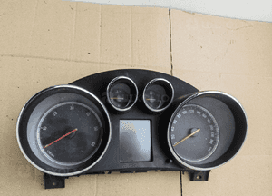 LICZNIK ZEGARY OPEL INSIGNIA A 2.0CDTI 12844138 2