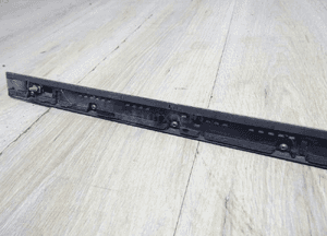 Listwa drzwi prawy tył volvo V90 cross country 31488779 9