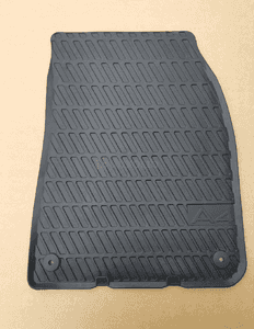 Dywaniki gumowe Audi A4 8E2061501A przód RL 3